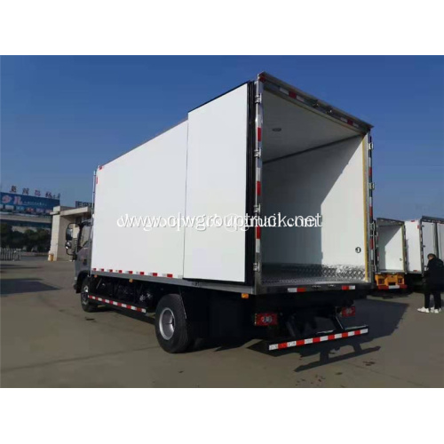 Euro 4 refrigerated truck /frezeer box truck